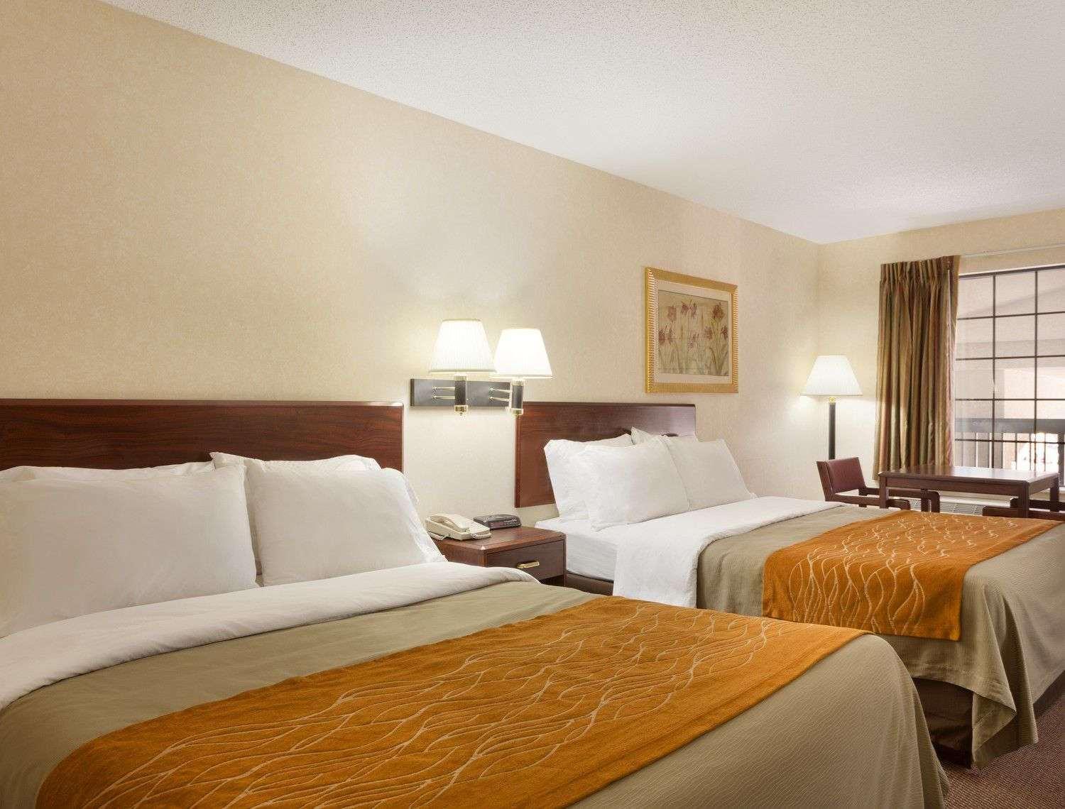 Baymont By Wyndham Gallatin Esterno foto