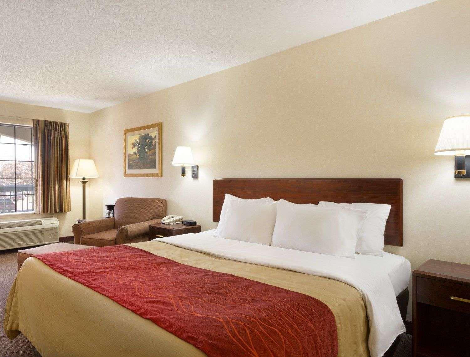 Baymont By Wyndham Gallatin Esterno foto