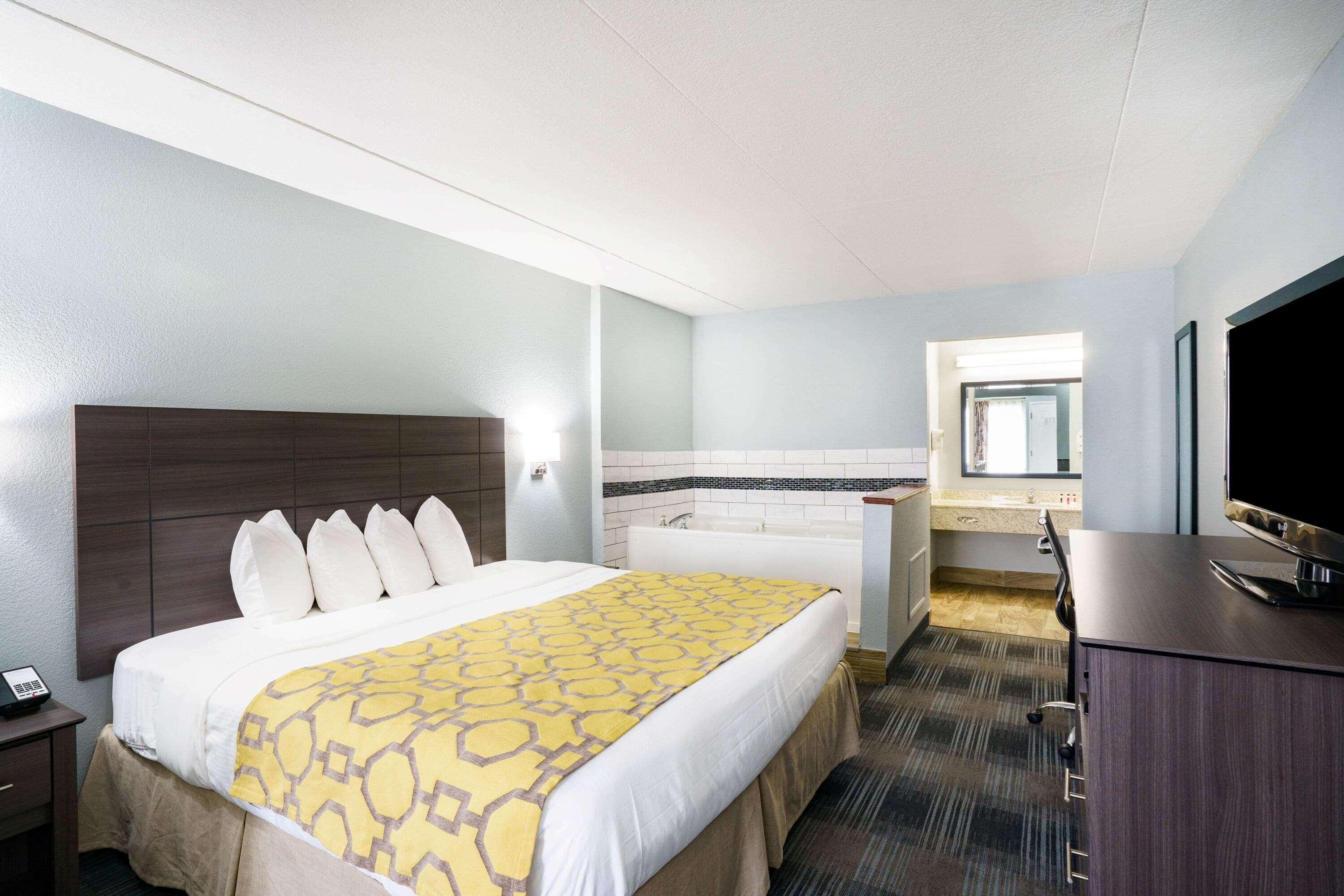 Baymont By Wyndham Gallatin Esterno foto