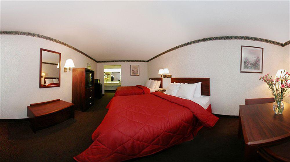 Baymont By Wyndham Gallatin Esterno foto